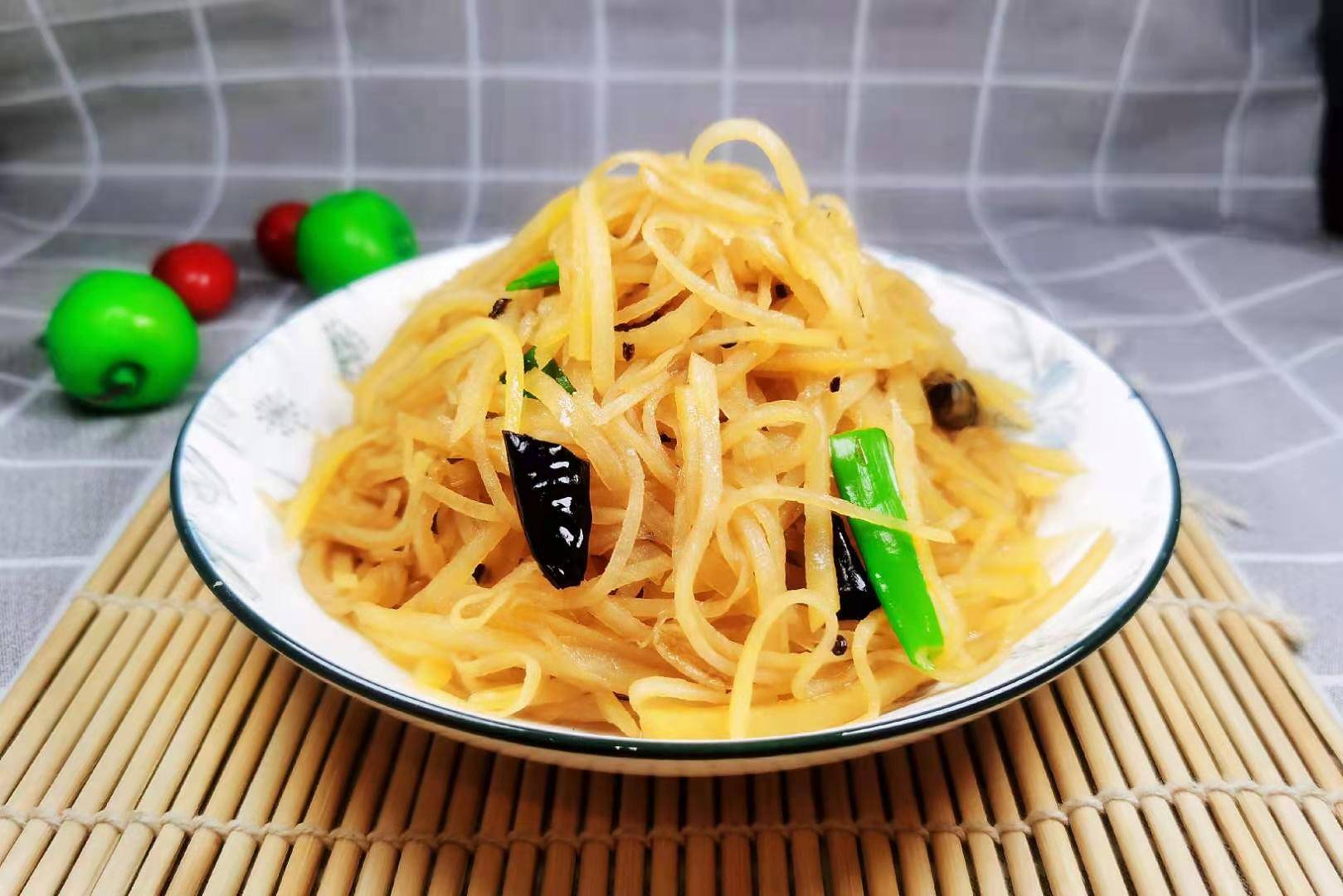 炒土豆丝用什么品种好吃 fbd84d300c4d407fa914714f01cf5fb8.jpeg