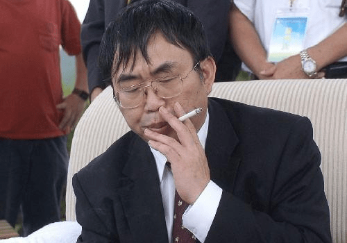 她是聂卫平首任妻子,离婚后携子定居日本11年,回国嫁大学教授_孔祥明