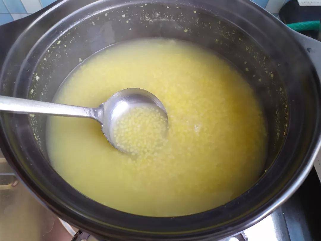 宝宝进补妙招之南瓜小米粥味道鲜美色泽鲜艳