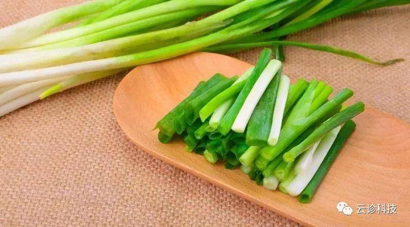 吃什么通便清肠效果好蔬菜 176072bc5df5495ba675416c95adbe76.jpeg
