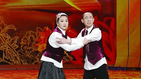 当年的相声大赛, 贾玲刚毕业就获得冠军, 郭德纲竟然是第三名!