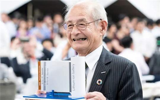 诺奖得主吉野彰 锂电池将撬动电气化转型 25年是拐点i C次元 搜狐汽车 搜狐网