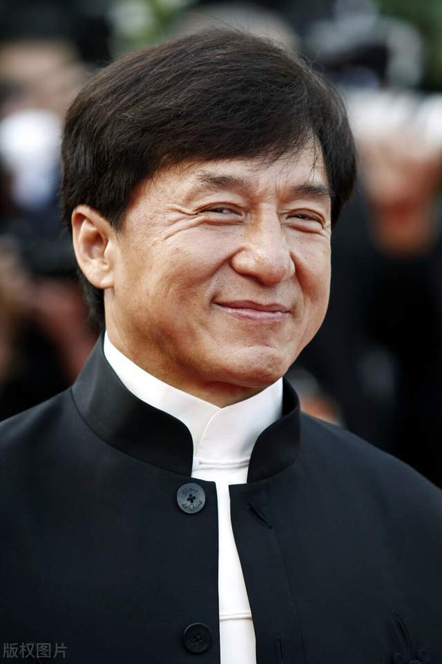 武打替身演员现场表演,成龙洪金宝吴京杨紫琼当场落泪,看到自己