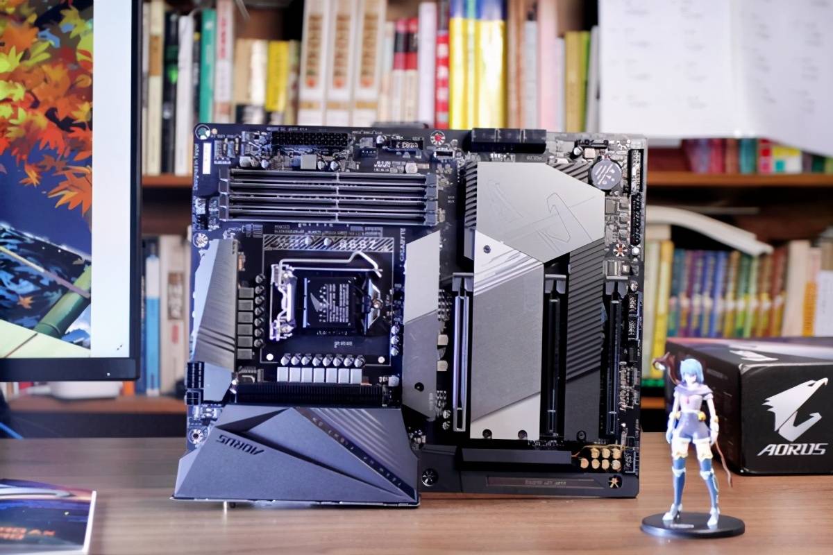 新品|英特尔500系列新品主板来了，技嘉Z590小雕PRO主板评测
