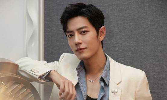 男明星绅士手 肖战抓手表王一博捏衣角 何洛洛现场把脉 刘昊