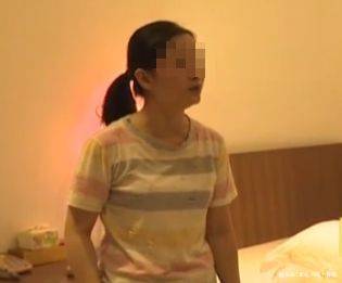 老总在宾馆舔我_宾馆美女(3)