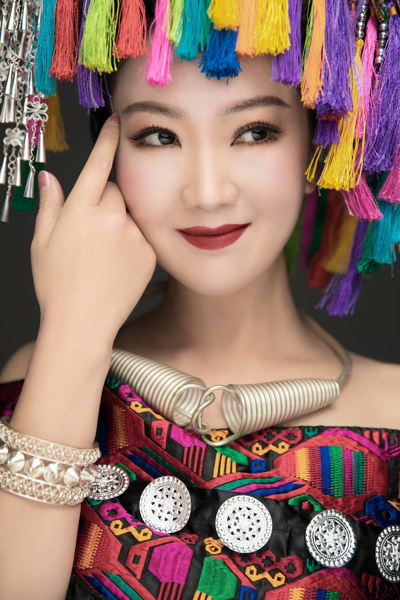 全新曲风,"歌坛百灵"阿娜丹新歌燃爆全网!