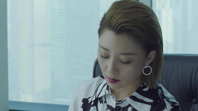 正青春方静丑事败光人财两空离开公司林睿高调回归成总裁