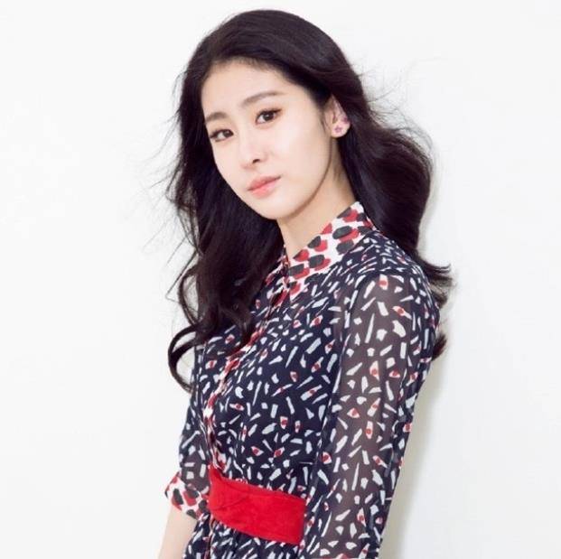 张碧晨女儿的出生日期 6c1f6b6f2a7e42f28bb7e96f78232f82.jpeg