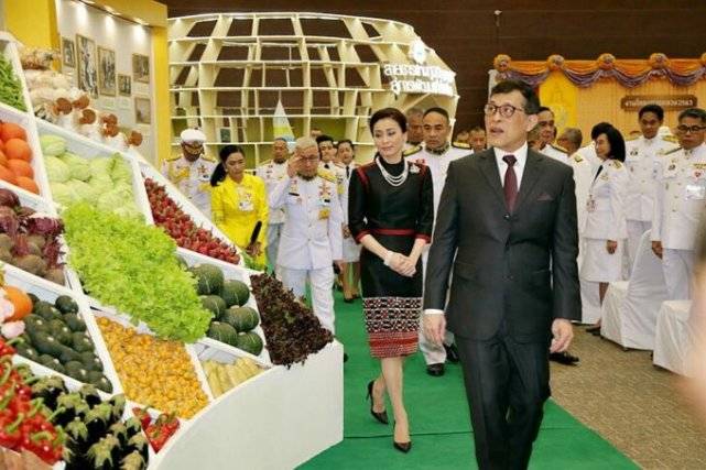 泰王室最新官方新闻 395fde4e5311495593b0bb50beb4f905.jpeg