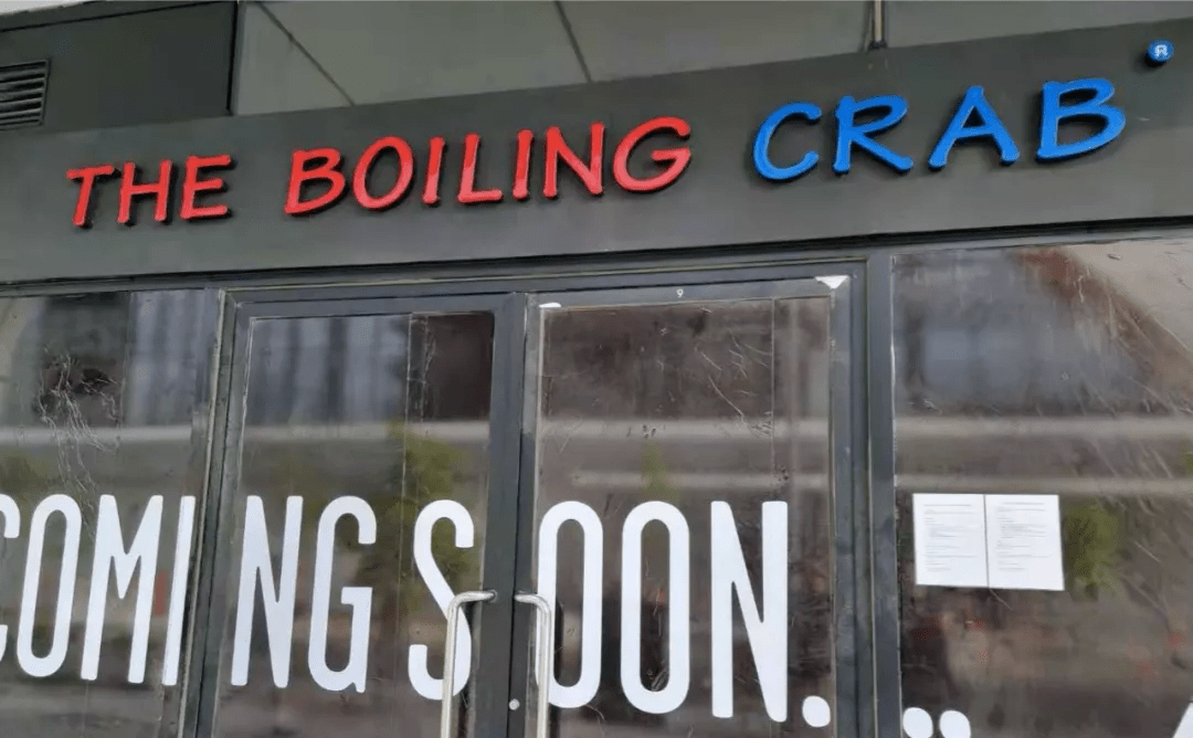 澳洲知名连锁餐厅华人员工,被同胞殴打!面部流血,眼镜被打坏_打人