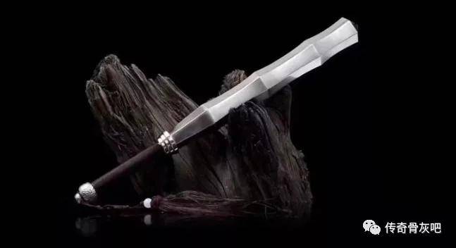 热血传奇 撇开属性和外观 名称最霸气的四大大战士武器 第一不是屠龙 名字