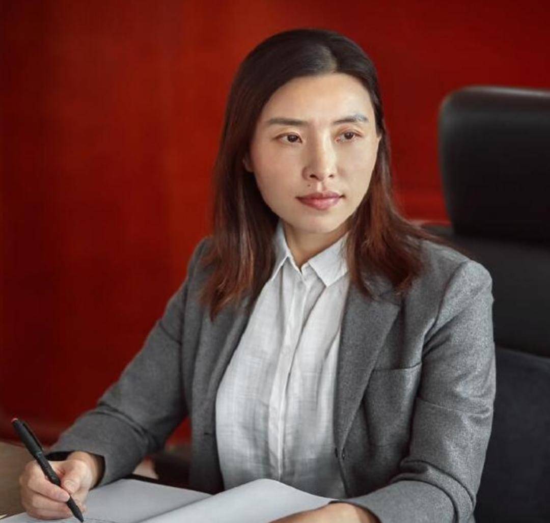 浙江隐形女首富卖公司股份赚100多亿还将公司股份分哥哥一半