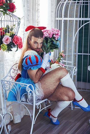 组图老外cos十万个冷笑话白雪公主金刚芭比