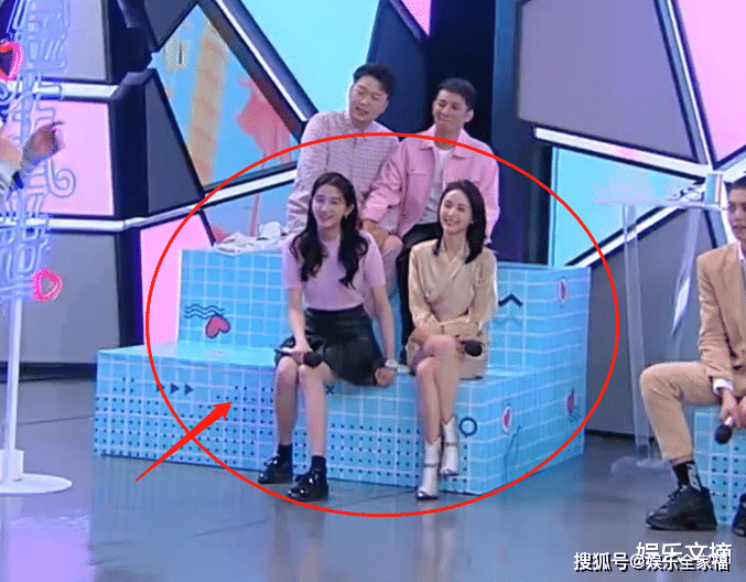 原创关晓彤王子文身高仅差11cm两人同穿短裙差距全在腿上啦