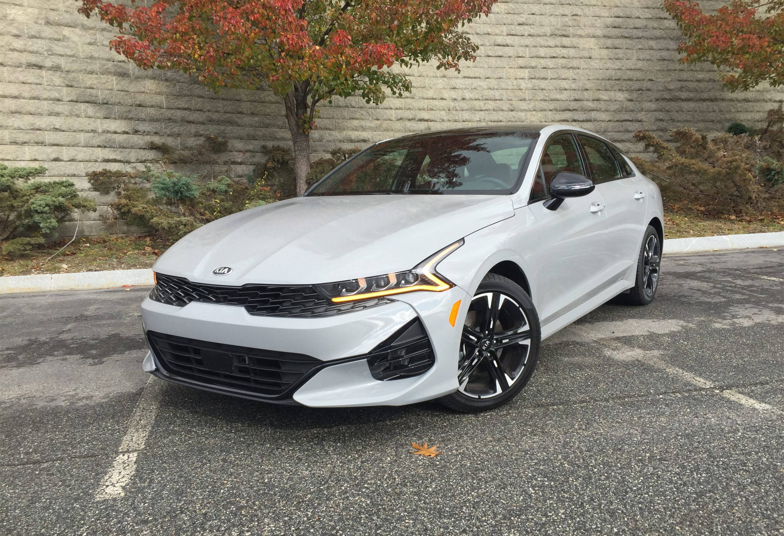 k5只是开胃菜起亚k8才是重头戏论造型设计还得是韩国车