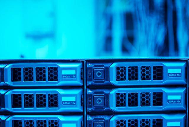 云端服务器和普通服务器的区别