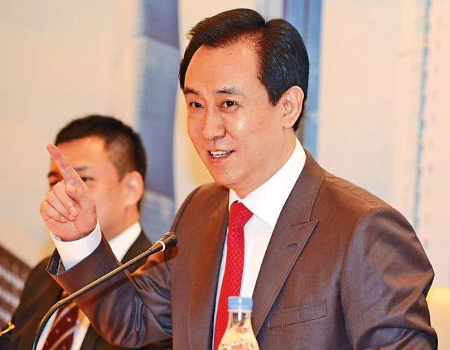 地产巨头陨落，知名地产大佬被查，昔日身家曾超200亿