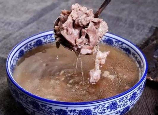 瘦瘦肉炖汤 06d1d6c7087a422dada4c79a73d3ccec.jpeg