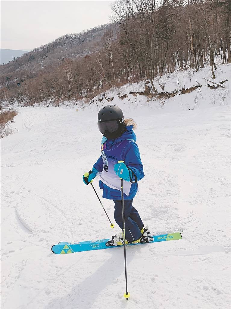 “爱在冰城滑雪时”随手拍：记录乘风驭雪的满满幸福