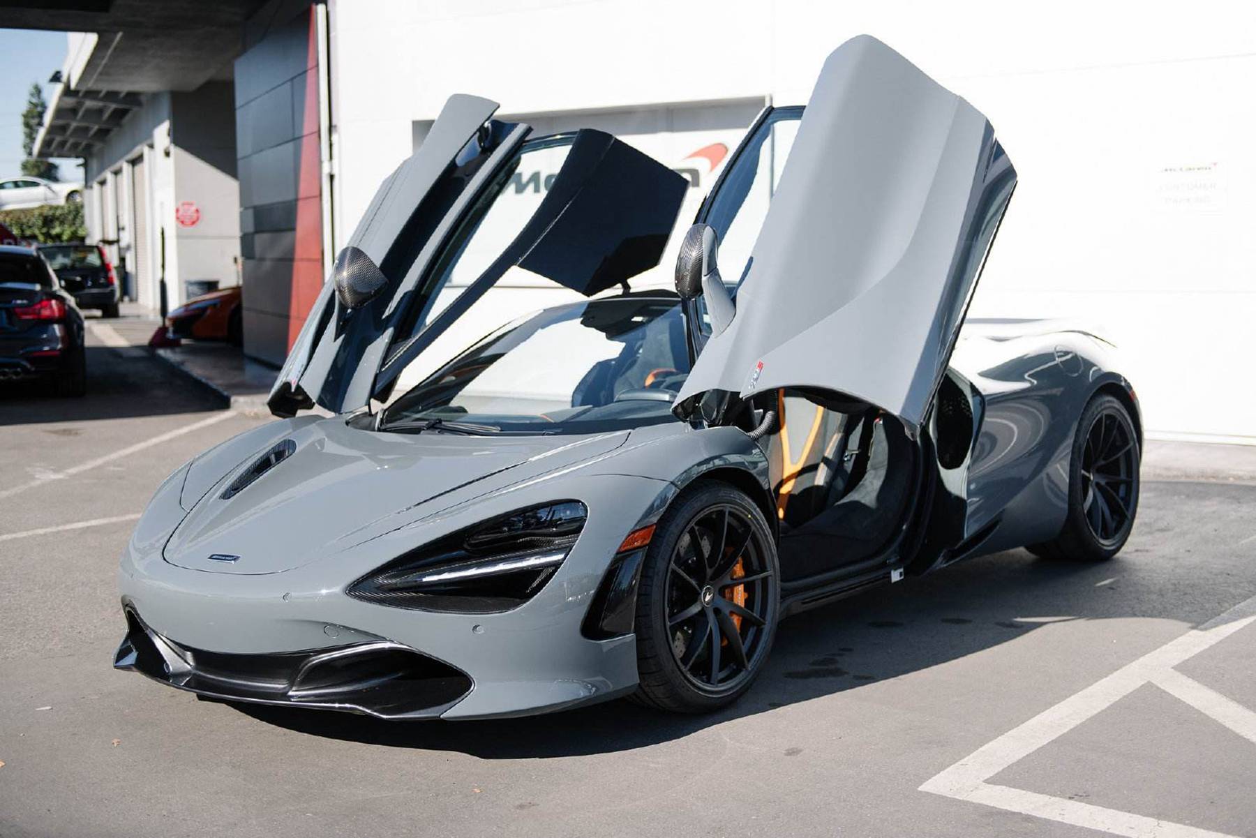 郭麒麟400万迈凯伦出行配件都能买1辆奥迪郭德纲别没事找事