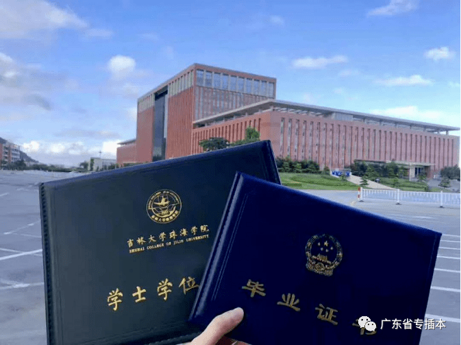 注册消防师证报考最低条件_报考护士条件师需要哪些材料_报考经济师应具备什么条件