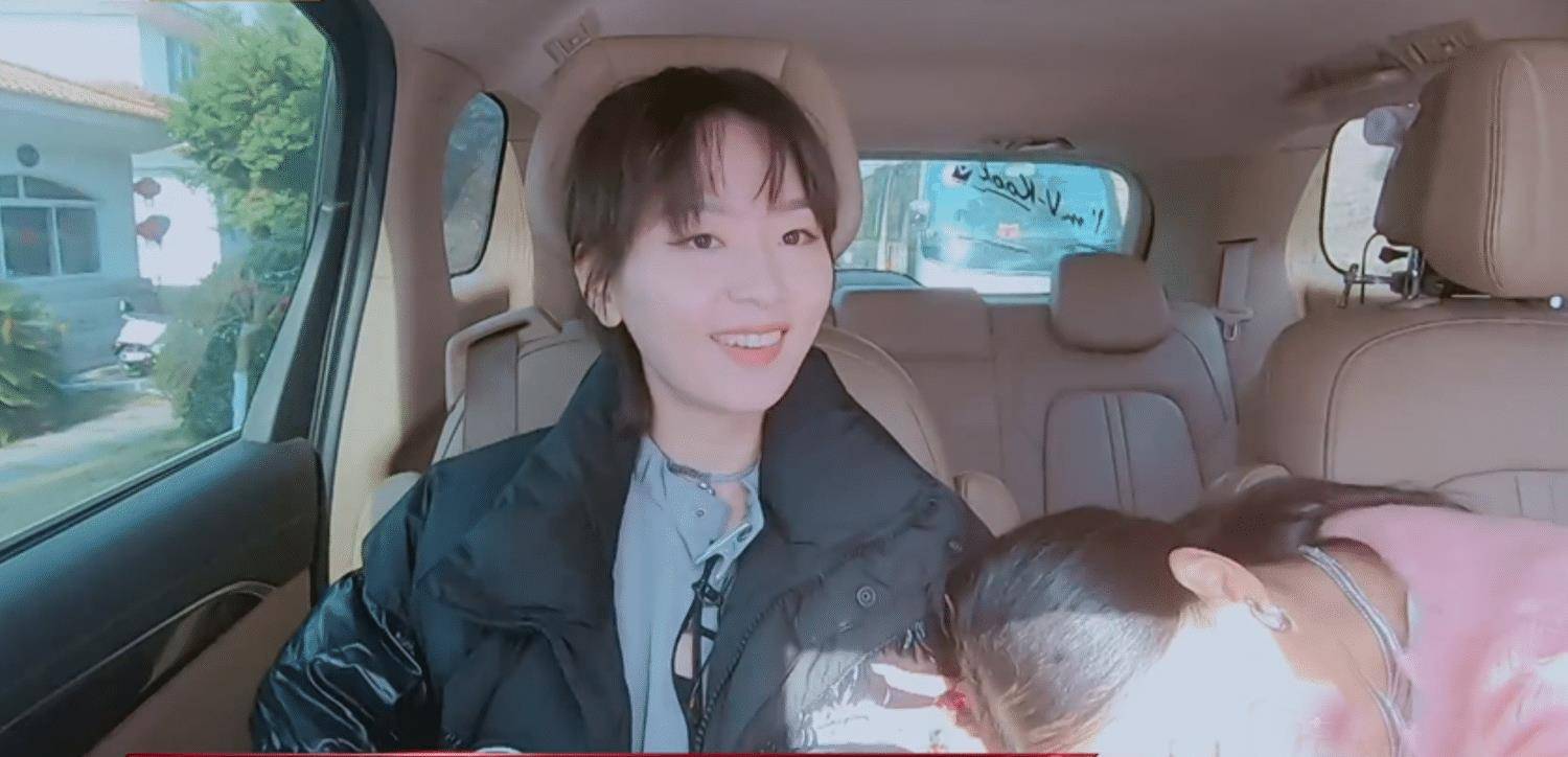 让人口无遮拦_美女的三角地带无遮拦