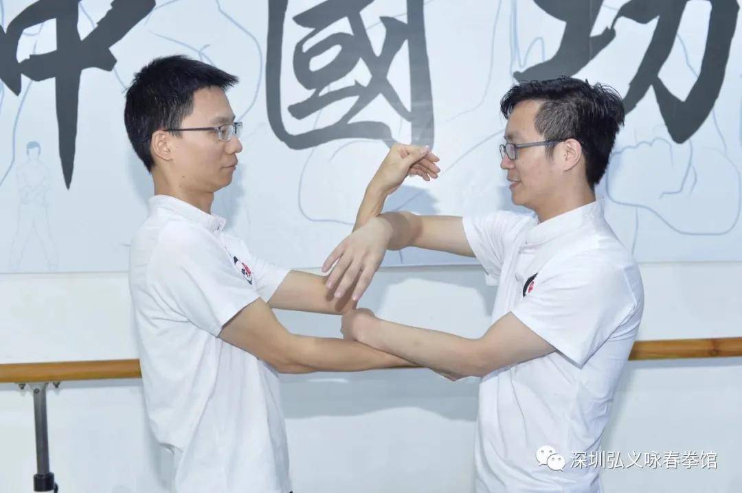 咏春双黐手如何做到“松而不懈，紧而不僵”