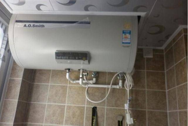 快速加热热水器怎么开 7c64828eab6e4f77bde673223bbe136a.jpeg