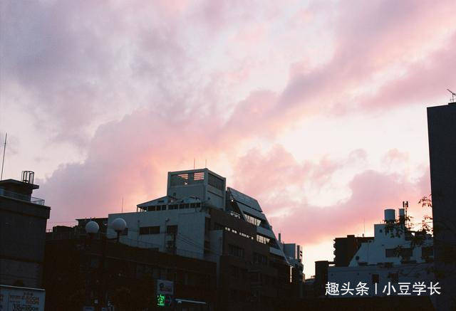 日本旅行的日子，每一处街道随手拍大片，夜色神户塔迷人至极