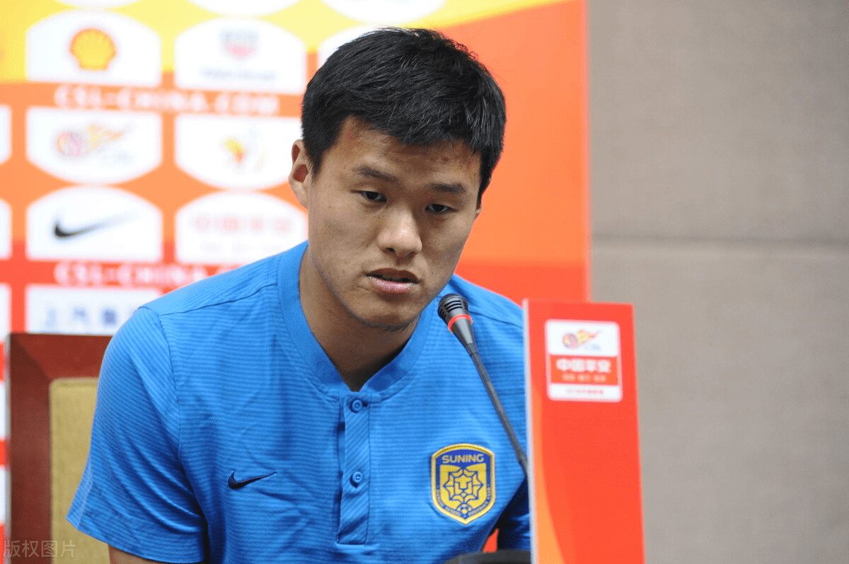 鲁能心仪的新援同时被深足看上,未来或将被截胡_李昂