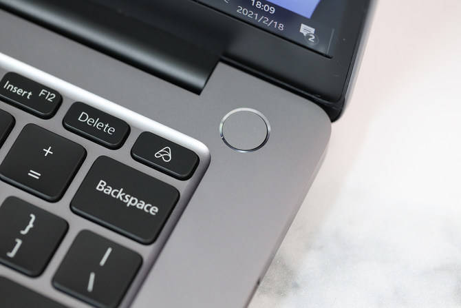 进行了|全新模具超视网膜全面屏 RedmiBook Pro 14评测