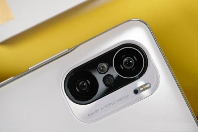 原创红米k40和红米k30至尊纪念版售价都是1999元哪款更值得购买