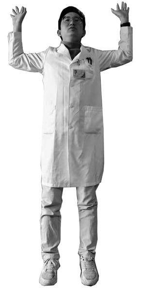 姿势|肩颈综合征有别于颈椎病，其实是你天天“刷”出来