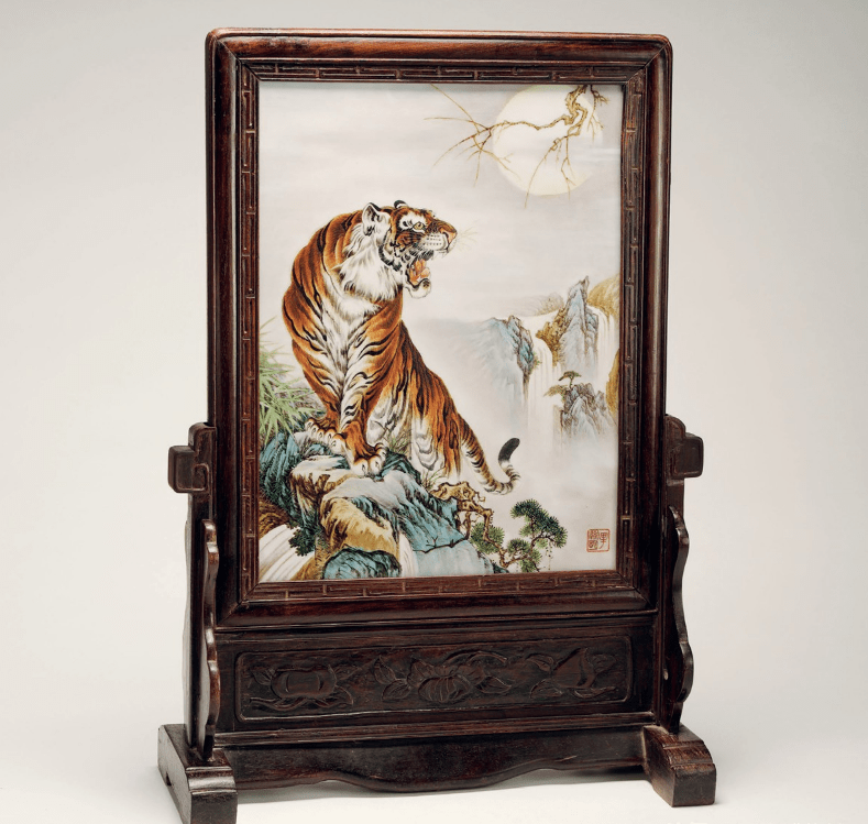 毕渊明瓷板画老虎价格 一般值多少钱?