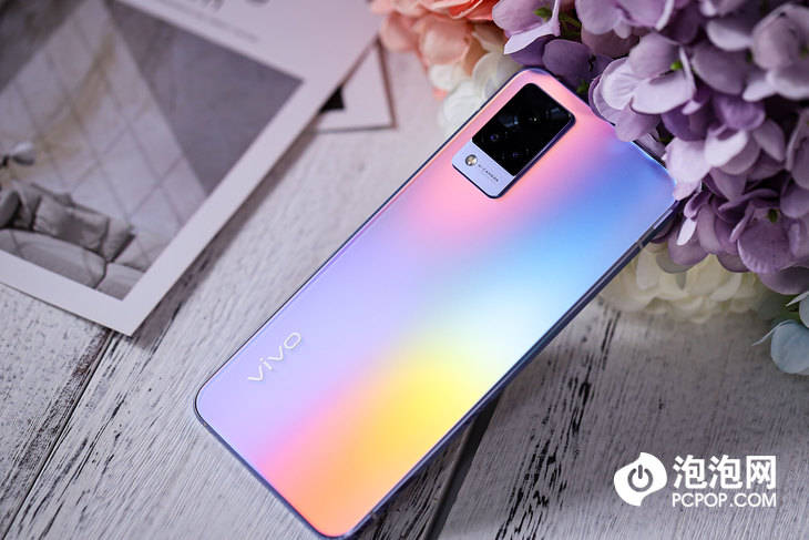 vivo|vivo S9评测：时尚轻薄机身，自拍效果真的好