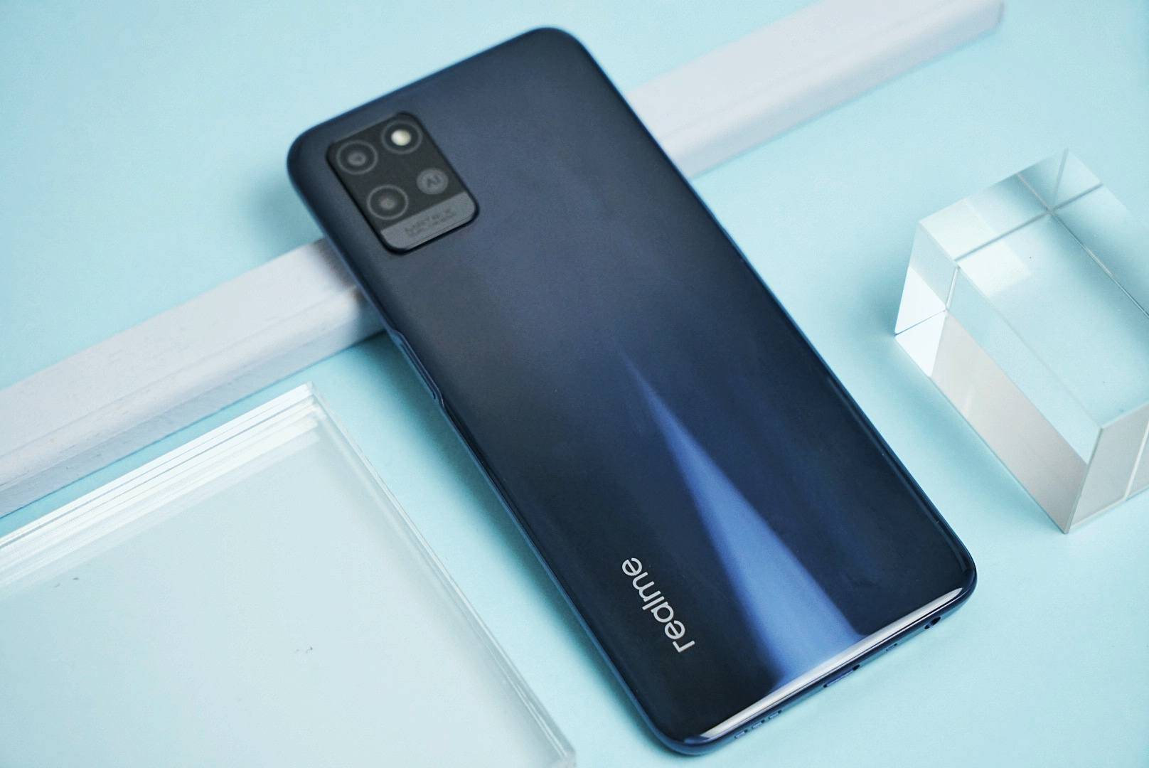 大电池放肆用!realme 真我v11评测,你的续航之选