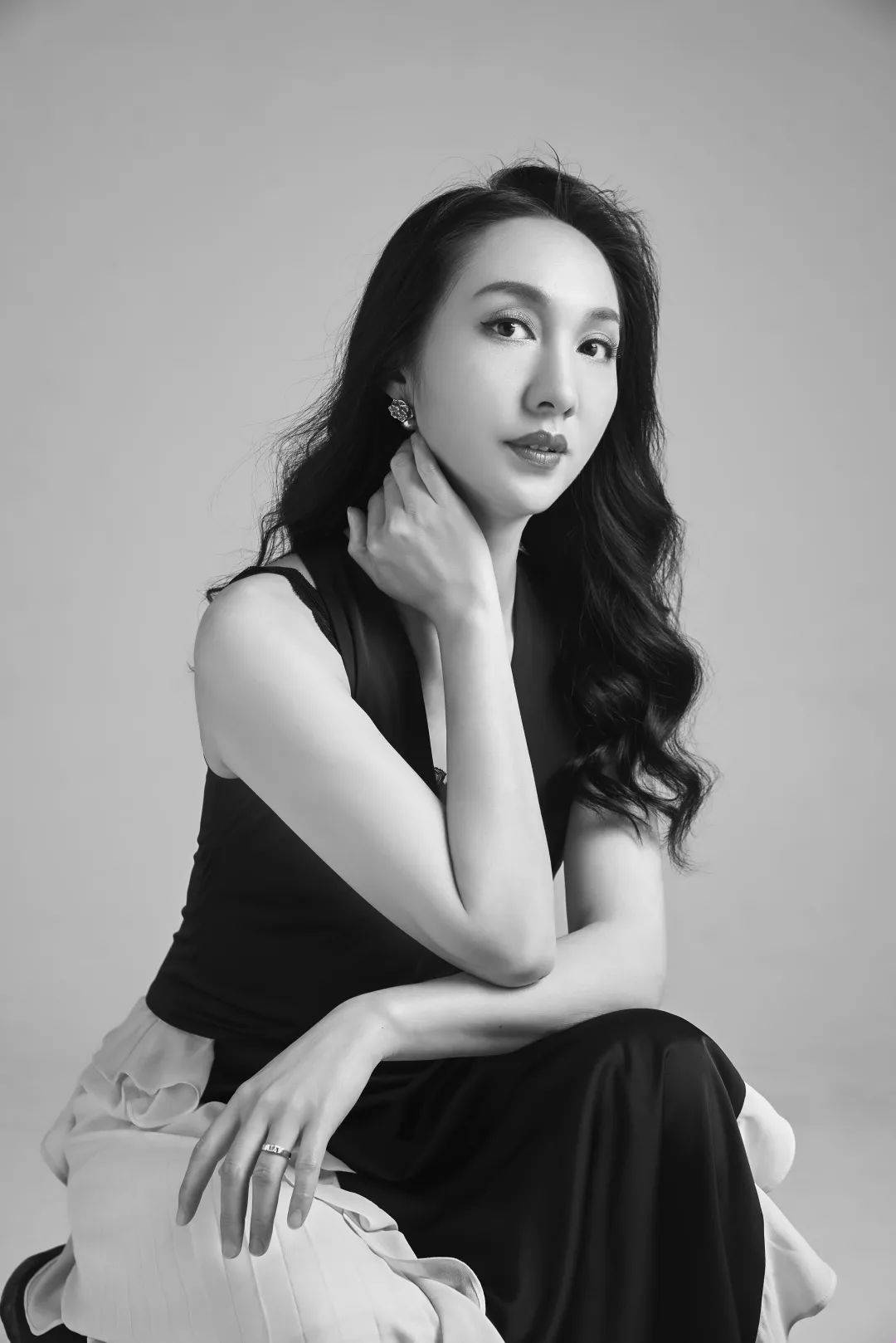 柳玉老师向美而生网络年会花絮新年着装指南