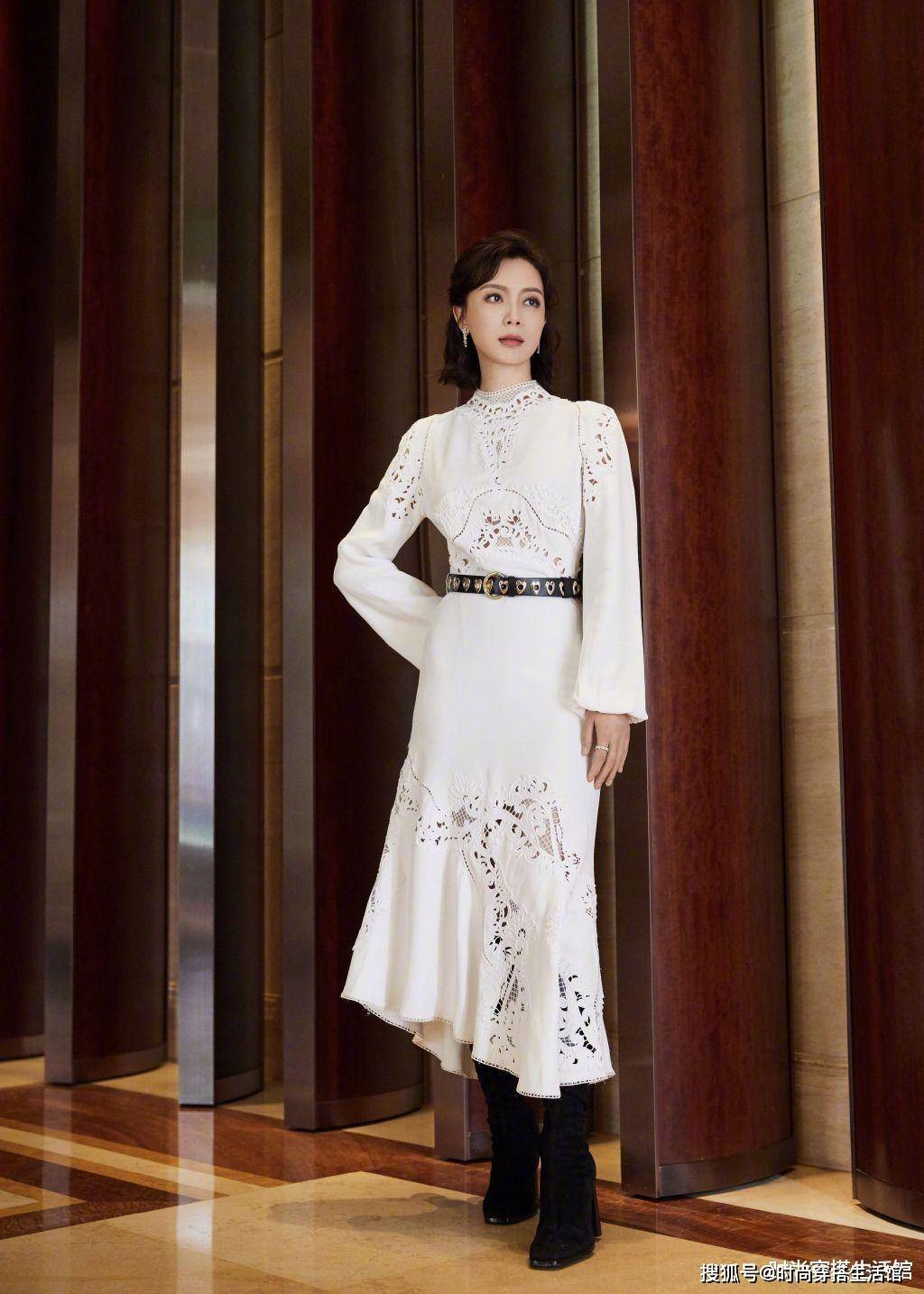 原创立春后40岁女人别总穿小白鞋学陈数刘涛这样穿时髦又减龄