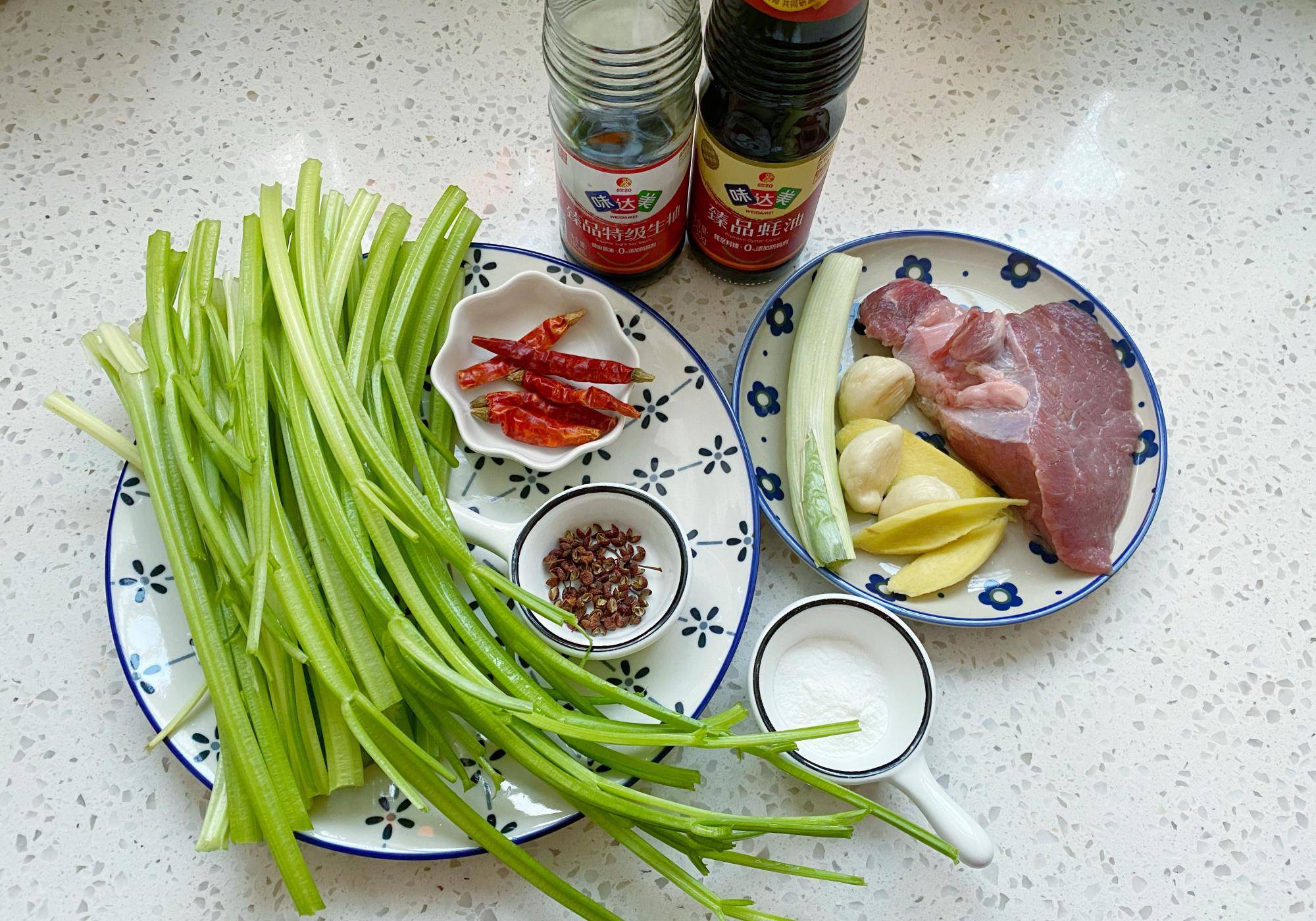芹菜炒牛肉沫怎么炒才嫩滑好吃 57307253878b484e9c1ea9efdd1f6f37.jpeg