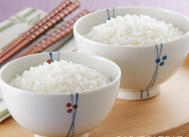 大米饭怎么煮更香 27da257bce17454daf5f7cd36e230c31.jpeg