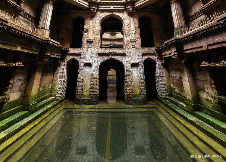 同样是水井，印度人却把它建成了宫殿风格！导游：过程很悲剧
