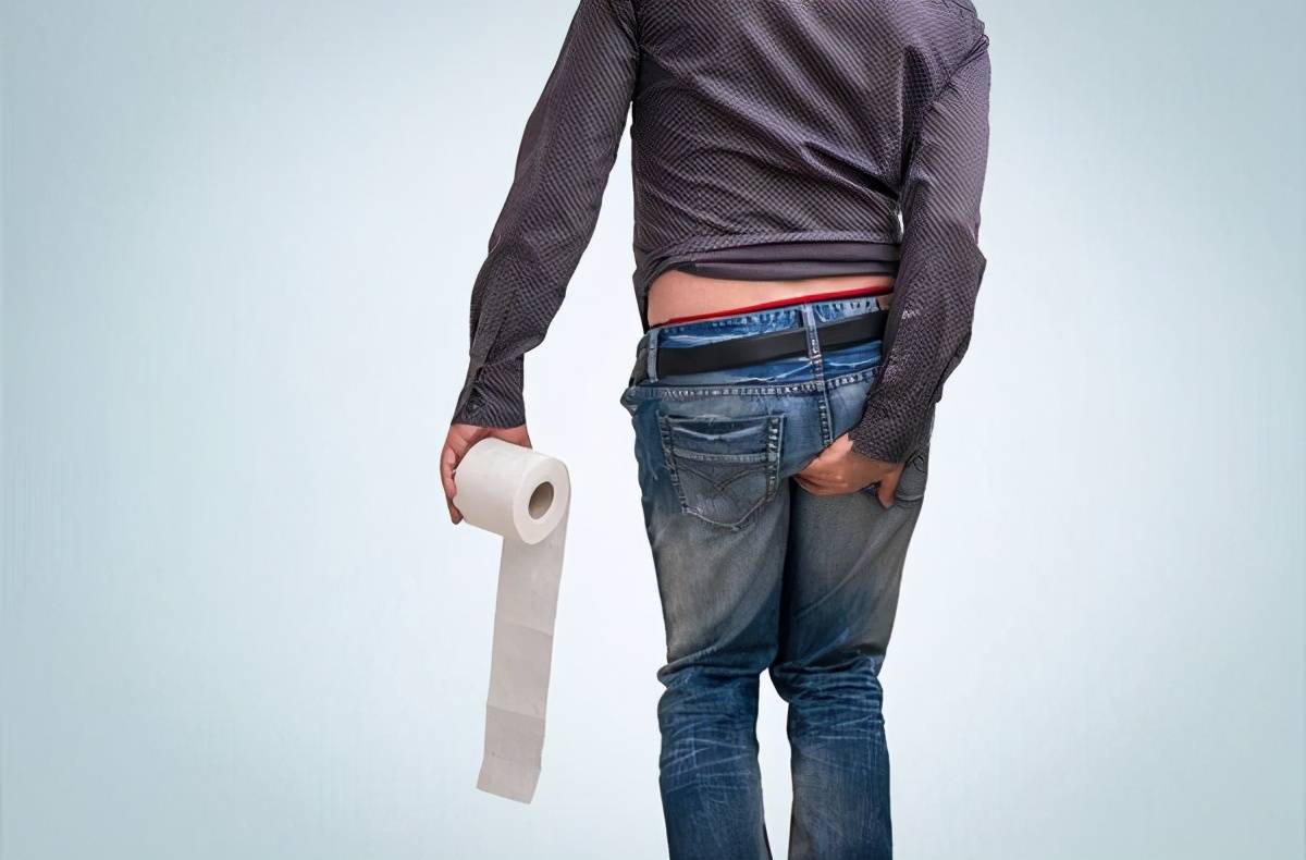 放屁多又臭,或暗藏"健康信号",对照一下,是否出现3个异常