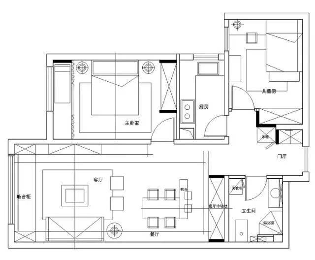 这是我家房子的户型图,标准两室一厅一厨一卫的户型 餐厅