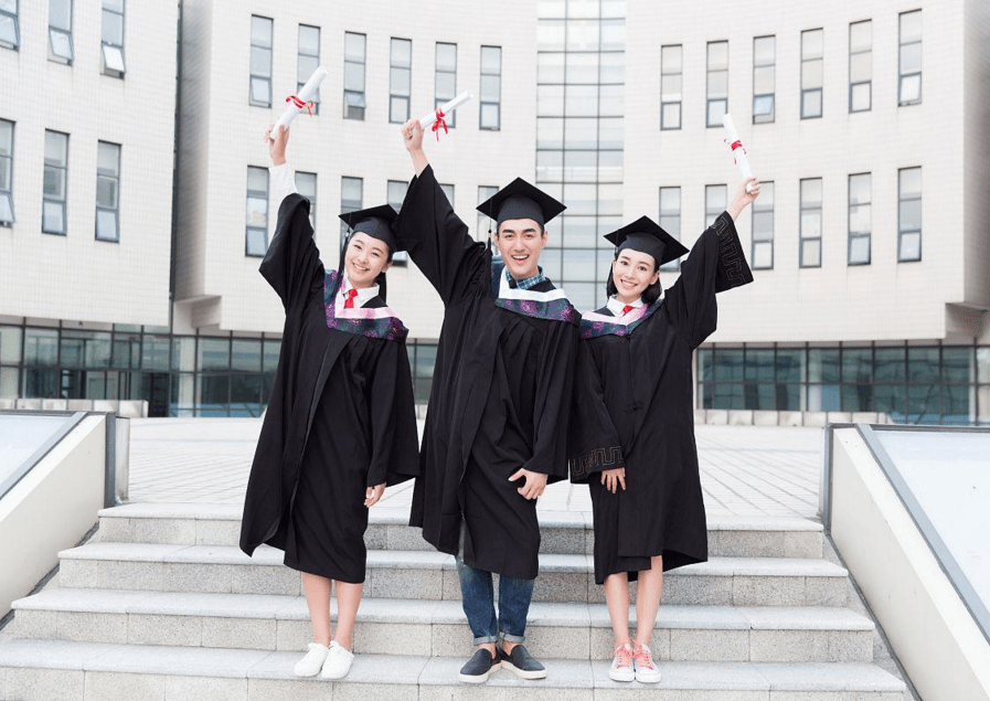 原创北上广被冷落小城市成为名校生偏爱同样享受丰厚待遇