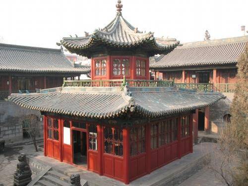 集庙宇，园林风格为一体，山西省太原市纯阳宫