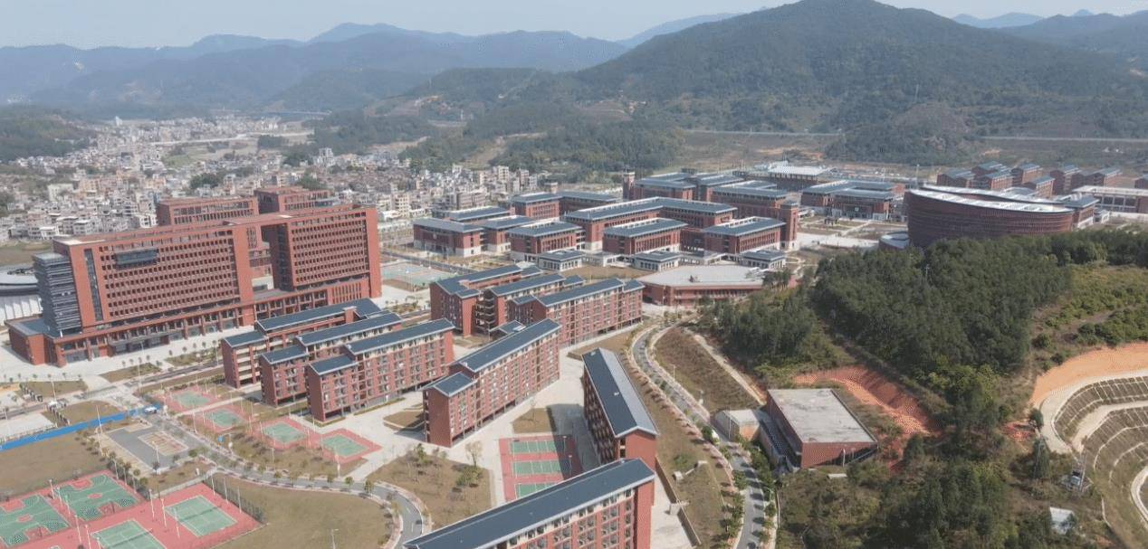 广东云浮新建一所本科高校，占地2300亩，花费超15亿