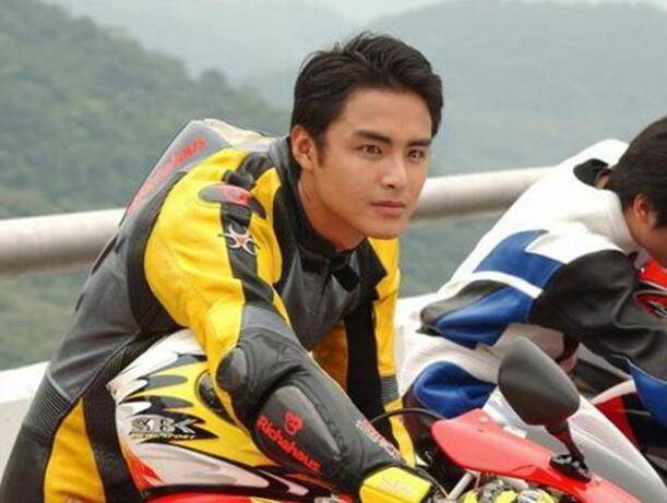 原创天国的嫁衣14年后他成真正的霸道总裁她原来是白莲花单