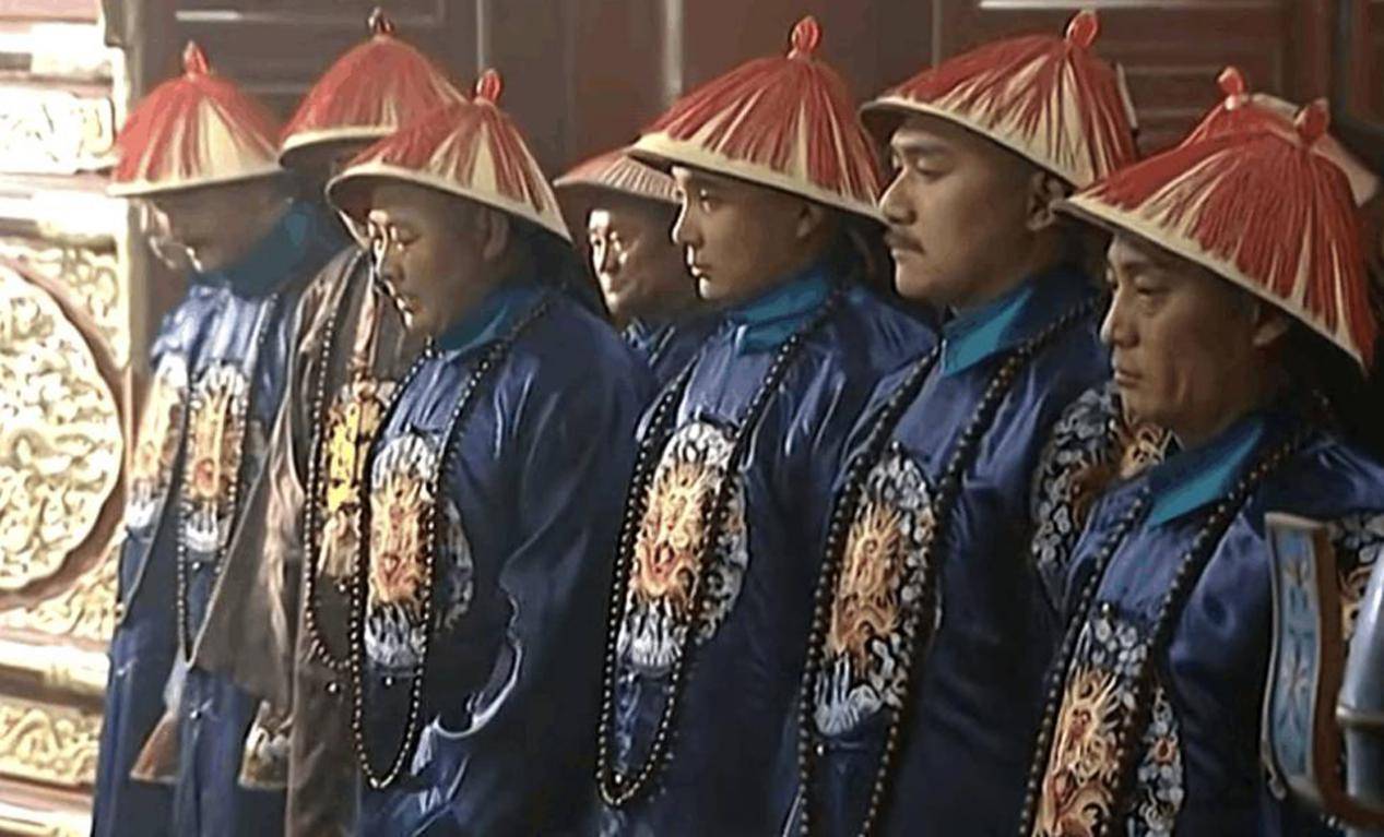 原创康熙为何取消清太祖创立的"八王议政"制度?又为何能轻松搞定?