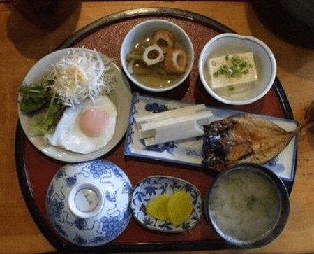 走进真实日本人家中:看看他们一日三餐吃些啥,看完你还有食欲吗